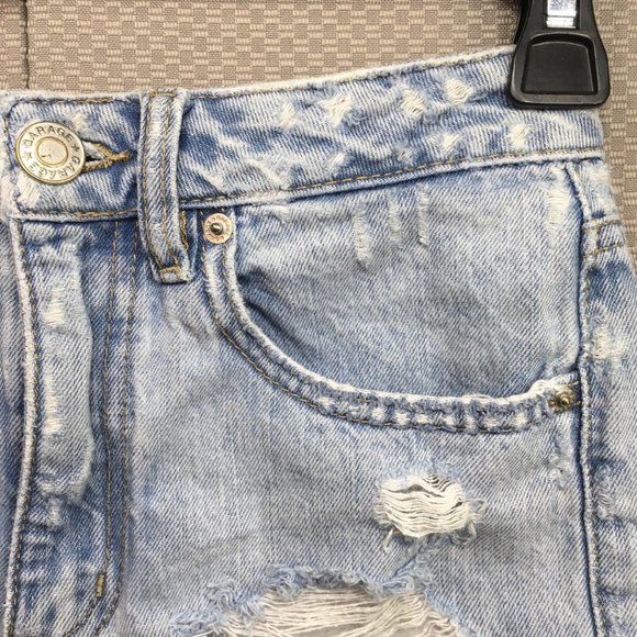 Garage Denim MOM Festival Short Mid Rise Light Wash Distressed Size 01 - Picture 2 of 13